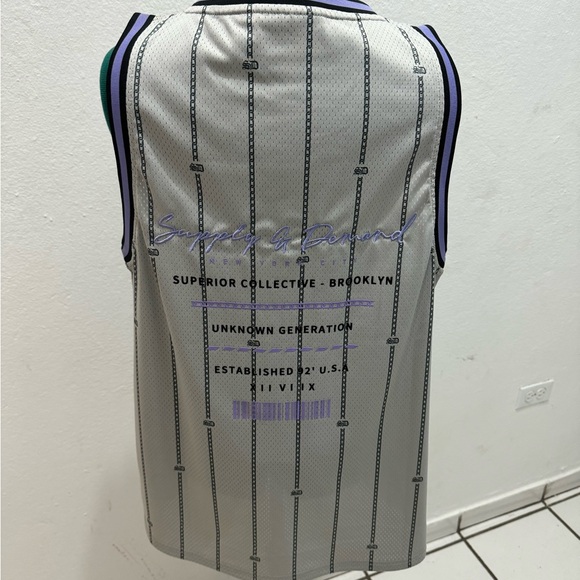 Jersey - Picture 3 of 3